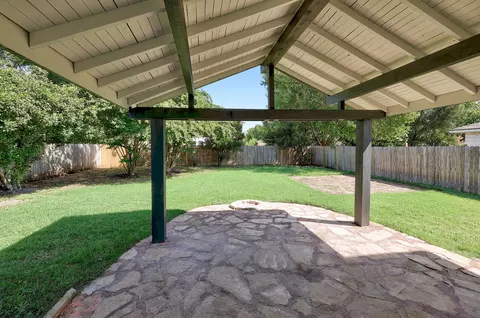 Exterior - 709 Los Robles Rd, Leander, TX 78641 photo 3 of 5