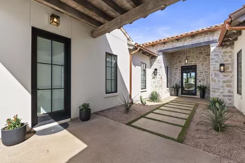 100 Encantada, Horseshoe Bay, TX 78657