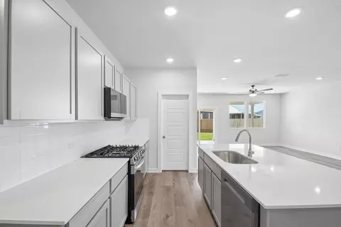 Kitchen - 13405 Final Turn Dr, Buda, TX 78610 photo 2 of 2