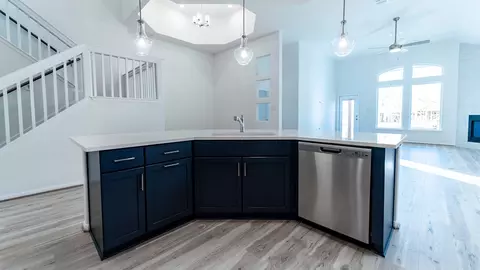 Kitchen - 294 Rubber Tree Way, Buda, TX 78610 photo 4 of 5