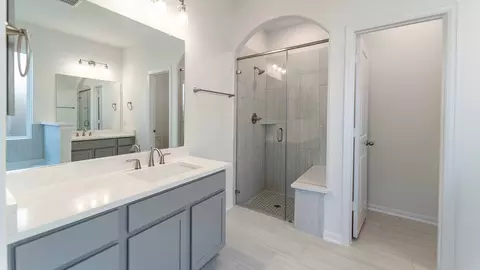 Bath - 294 Rubber Tree Way, Buda, TX 78610 photo 2 of 4