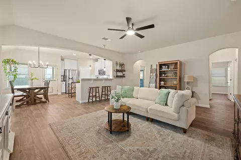 437 Rusk Bluff Ave, Leander, TX 78641