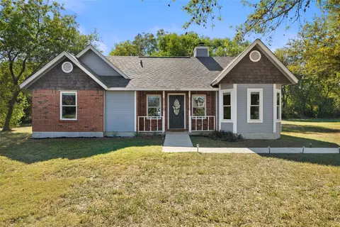 261 Briarwood Dr, San Marcos, TX 78666