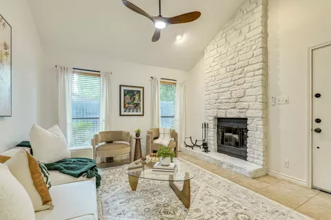 2500 Enfield Rd #9, Austin, TX 78703