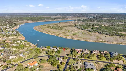 26216 Countryside Dr, Spicewood, TX 78669