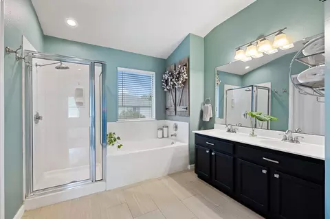 Bath - 1408 Faustino Cv, Leander, TX 78641 photo 1 of 3