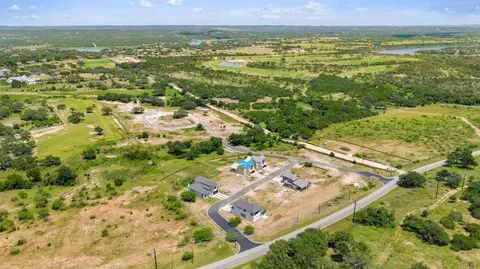 711 N Paleface Ranch Rd #40, Spicewood, TX 78669