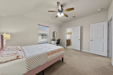 Bedroom - 109 Wake Grv, Buda, TX 78610 photo 7 of 8