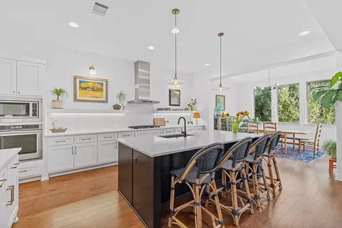 Kitchen - 129 Hollytree Ct, Georgetown, TX 78628 photo 1 of 5