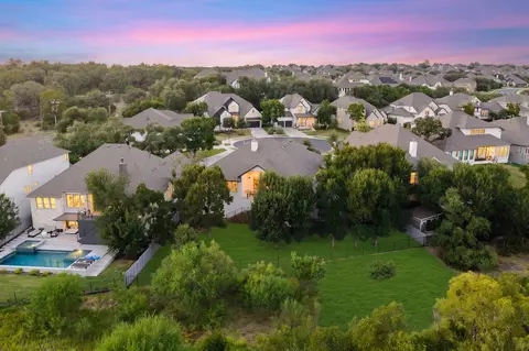 View/Area - 129 Hollytree Ct, Georgetown, TX 78628 photo 2 of 5