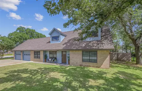 1222 N Ridgefield Cir, College Station, TX 77840