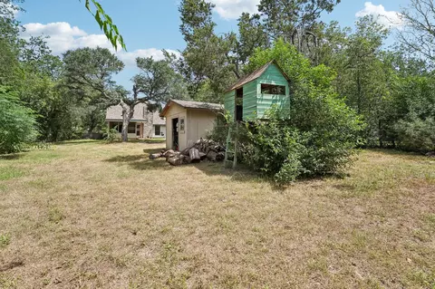 Exterior - 1100 Riverbend Dr, Georgetown, TX 78628 photo 5 of 6