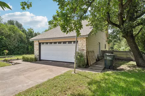 Exterior - 1100 Riverbend Dr, Georgetown, TX 78628 photo 2 of 6