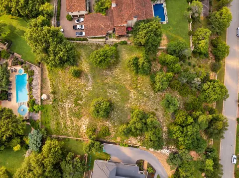 9100 Camelback Dr, Austin, TX 78733 photo 3
