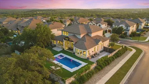 12801 Veronese Dr, Austin, TX 78739