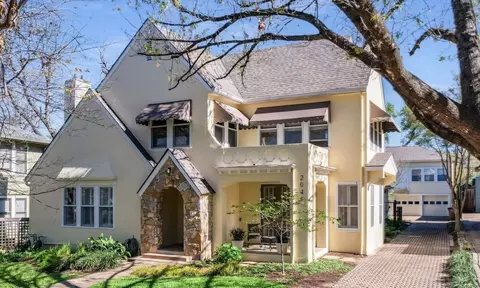 204 W 32nd St, Austin, TX 78705