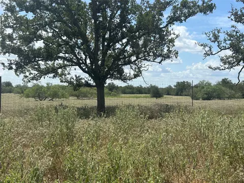 Other - 2238 Flash Cir, Luling, TX 78648 photo 5 of 6