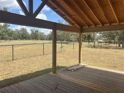 Exterior - 2238 Flash Cir, Luling, TX 78648 photo 4 of 5