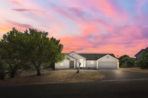 501 Royal Ct, Horseshoe Bay, TX 78654
