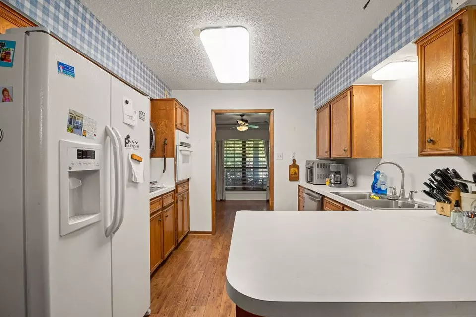 Kitchen - 301 Dove Creek Dr, Round Rock, TX 78664 photo 4 of 4