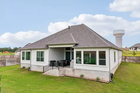 Exterior - 130 Firethorn Loop, Bastrop, TX 78602 photo 6 of 8