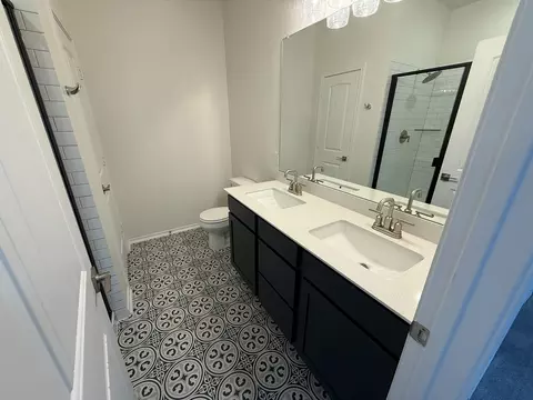 Bath - 204 Robert Hightower Dr, Jarrell, TX 76537 photo 2 of 4