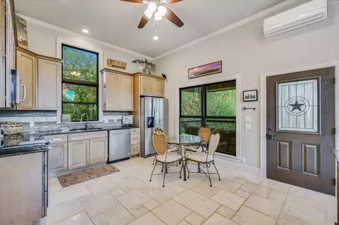Kitchen - 14305 Geronimo St, Leander, TX 78641 photo 4 of 4