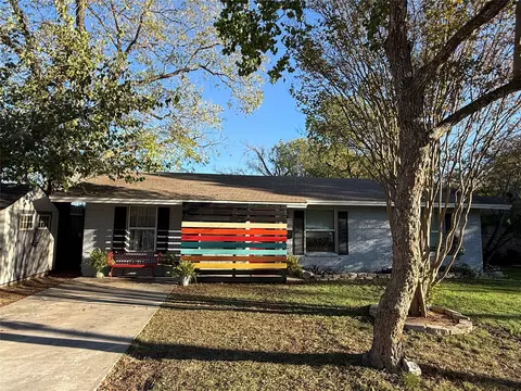 4413 Russell Dr, Austin, TX 78745