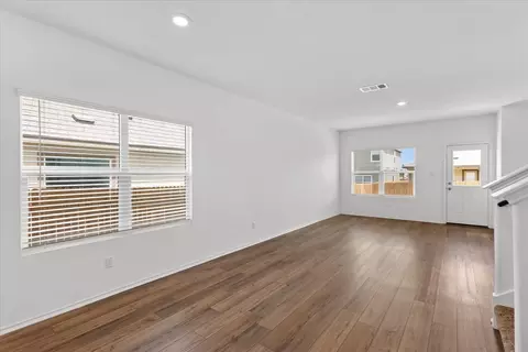 448 Perfect World Loop, Jarrell, TX 76537 photo 13