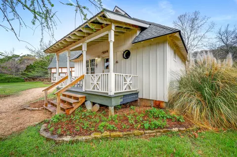 300 Mill Race Ln #8, Wimberley, TX 78676