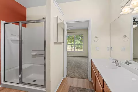 Bath - 111 Bonham Loop, Georgetown, TX 78633 photo 3 of 5