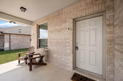 Exterior - 721 Paddock Ln, Georgetown, TX 78626 photo 3 of 6