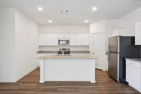 Kitchen - 617 Lagoon Dr, Maxwell, TX 78656 photo 2 of 4