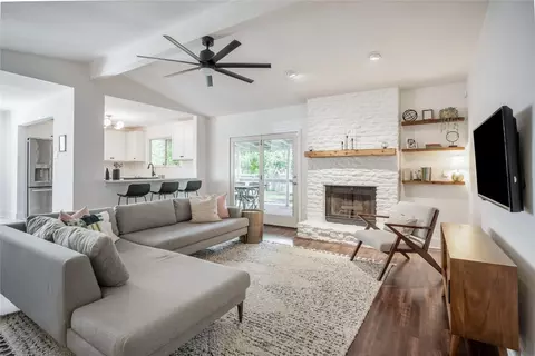 1900 Magazine St, Austin, TX 78727