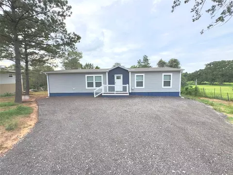 268 Flaming Oak Dr, Bastrop, TX 78602