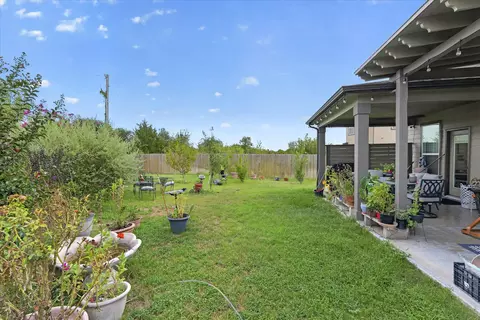 Exterior - 111 Forego Dr, Elgin, TX 78621 photo 4 of 6