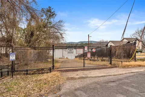 Exterior - 312 Apache Dr, Burnet, TX 78611 photo 5 of 5