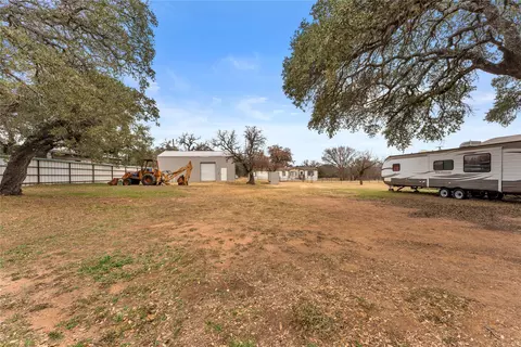 Exterior - 312 Apache Dr, Burnet, TX 78611 photo 3 of 5
