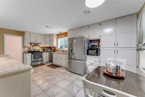 Kitchen - 312 Apache Dr, Burnet, TX 78611 photo 4 of 4