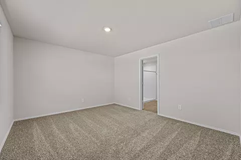 Bedroom - 405 Wild Goose Dr, Luling, TX 78648 photo 5 of 6