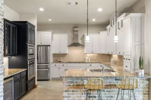 19 Chandon Ln, Lakeway, TX 78734