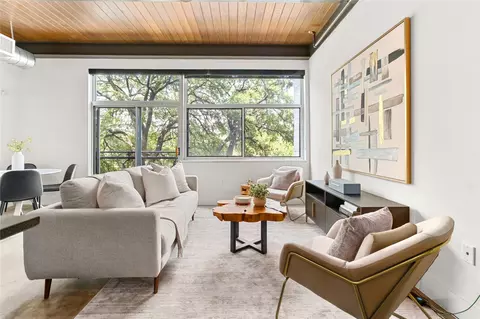 2205 N Lamar Blvd #113, Austin, TX 78705