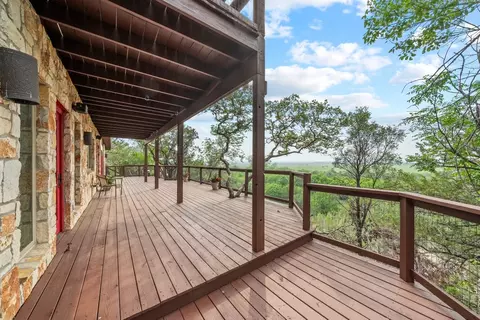 Exterior - 212 Comanche Cp, Kyle, TX 78640 photo 2 of 9