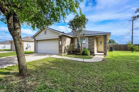 101 Adamae Ln, Hutto, TX 78634