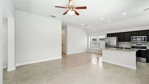490 Nautical Loop, Kyle, TX 78640 photo 13