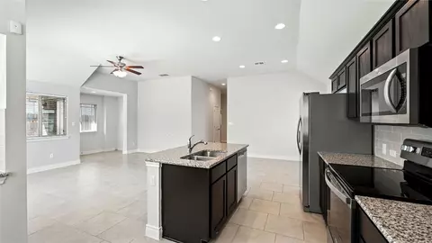490 Nautical Loop, Kyle, TX 78640 photo 3