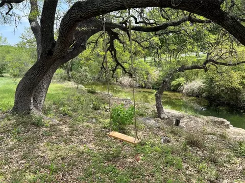222 Winn Valley Dr, Wimberley, TX 78676