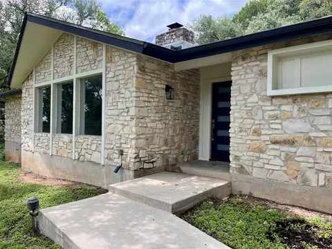 2 Timbercrest St, San Marcos, TX 78666