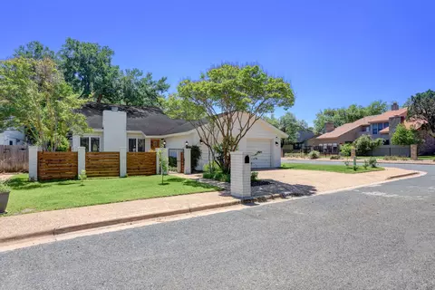 5609 Courtyard Cv, Austin, TX 78731