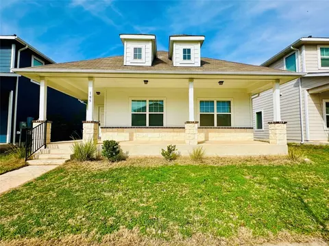 105 Eagle Lake Dr, Hutto, TX 78634